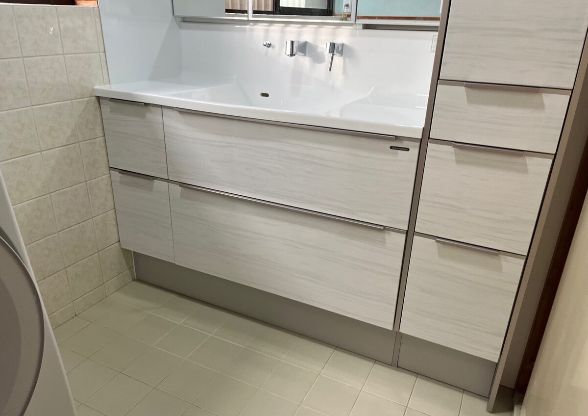 収納部分は本体部分＋トールキャビネットで幅広く対応、安心の大容量！