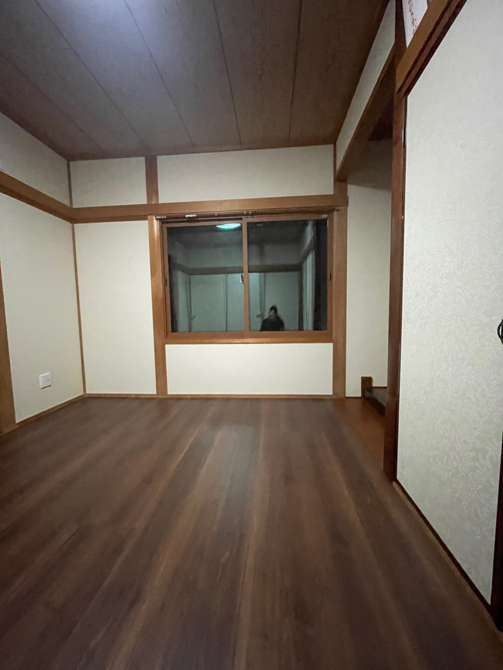 床張り替えなど内装リフォームも一緒に施工させて頂きました！